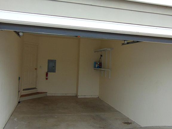 2nd image of 368 15th St