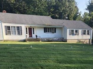 9 Skyline Ln, Stamford, CT 06903