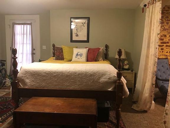 2nd image of 1101 Grace St #3