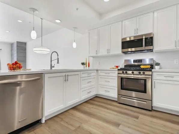 2601 S Broadmoor Dr APT 2, Palm Springs, CA 92264
