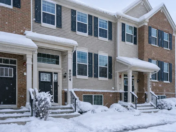 9004 Dolby St, Huntley, IL 60142