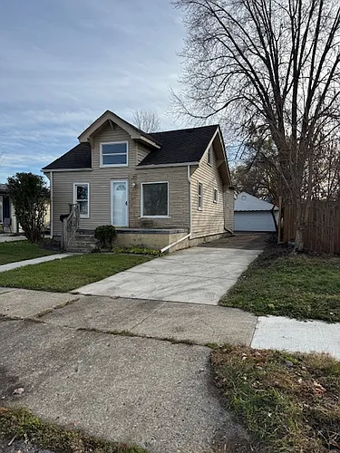 1576 E Harry Ave Photo 1
