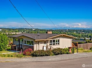 705 S 209th St, Des Moines, WA 98198