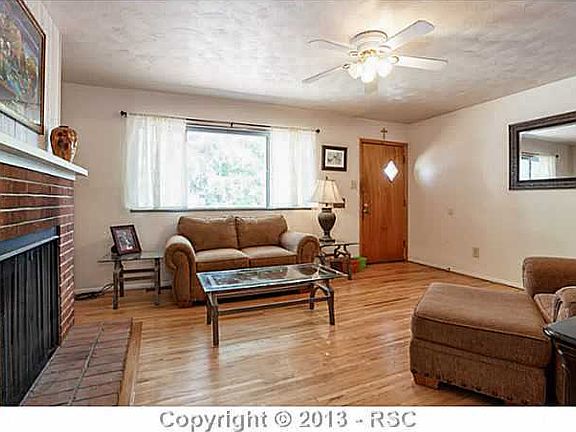 Bright Entry and Living Room