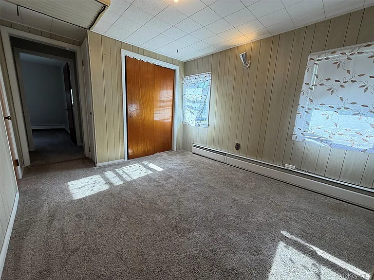 1390 Kings Hwy — Photo 19