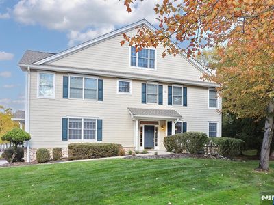 28 Woods Edge Rd, Old Tappan, NJ, 07675