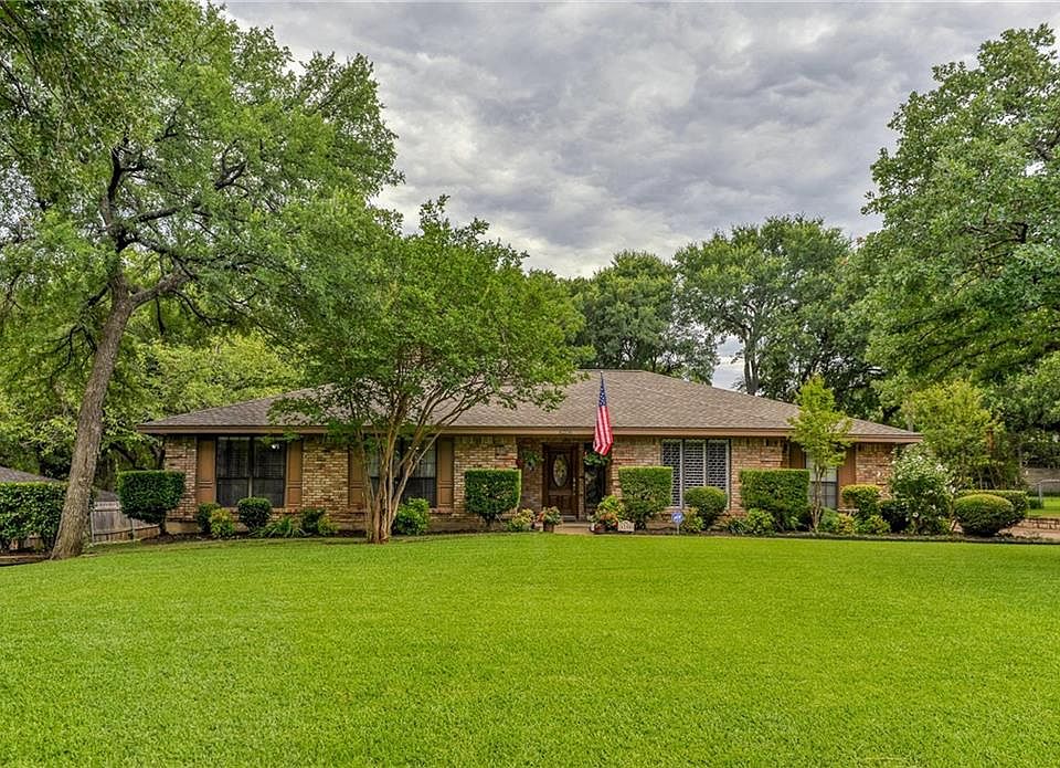 1st image of 6206 Shorewood Dr