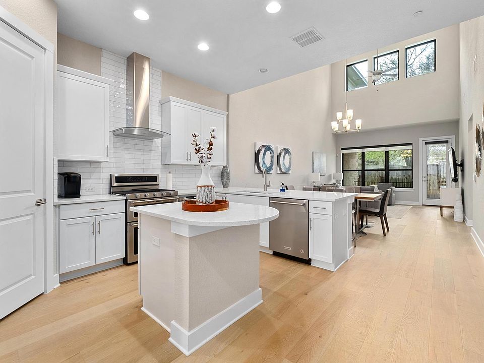 1st image of 4323 Spicewood Springs Rd Unit 2