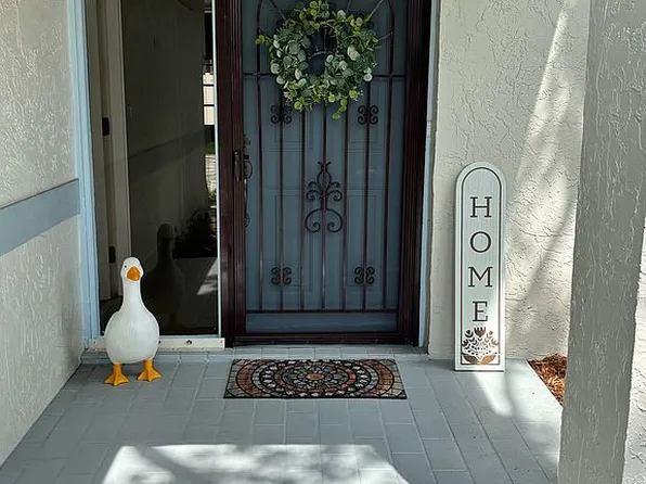 182 Temple Ave, Boynton Beach, FL 33436