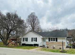 1207 Chestnut St, Dresden, OH 43821