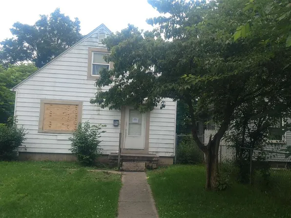 2018 Elwood Ave, South Bend, IN 46628