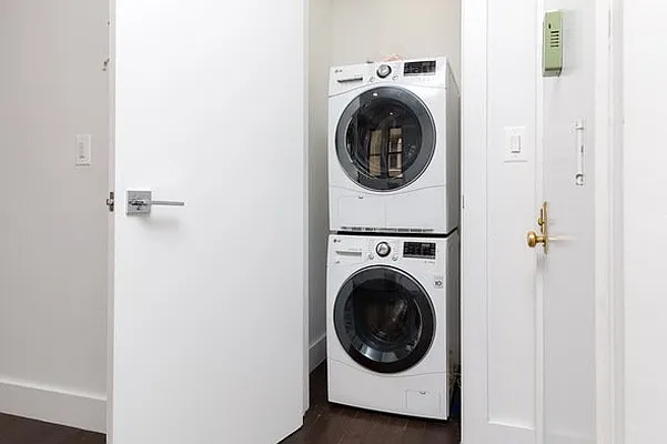 Rented by Ink Realty Services LLC | media 18