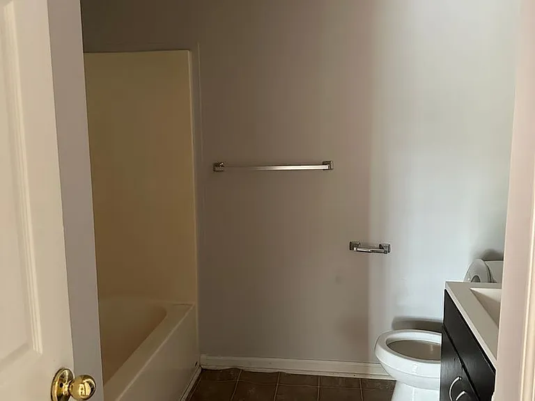 910 Brett Dr #82 — Photo 7