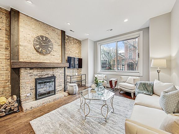 2nd image of 1949 N Cleveland Ave #1S