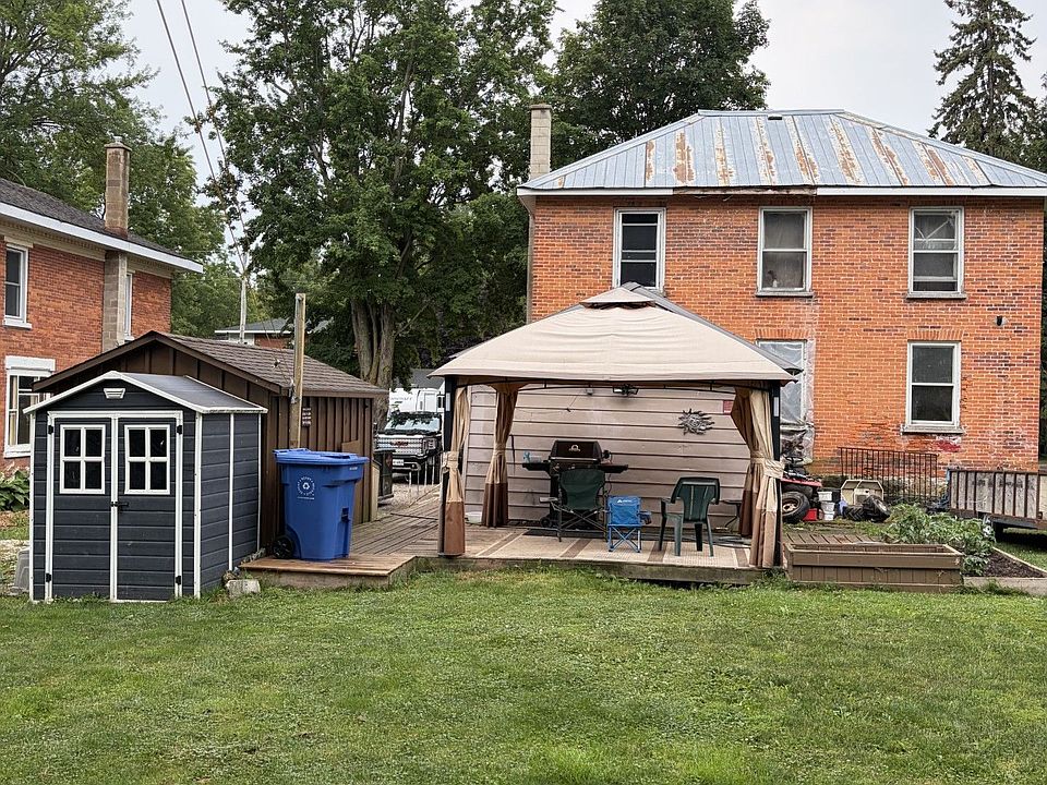 1st image of 1064 Howick St