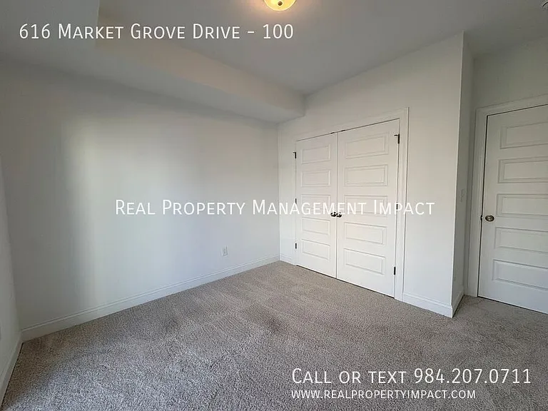 616 Market Grove Dr #100 — Photo 33