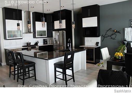 4th image of 518 Redwood Cres