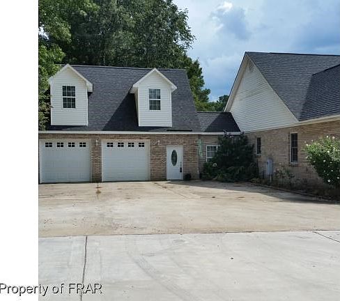 Garage and Parking Pad