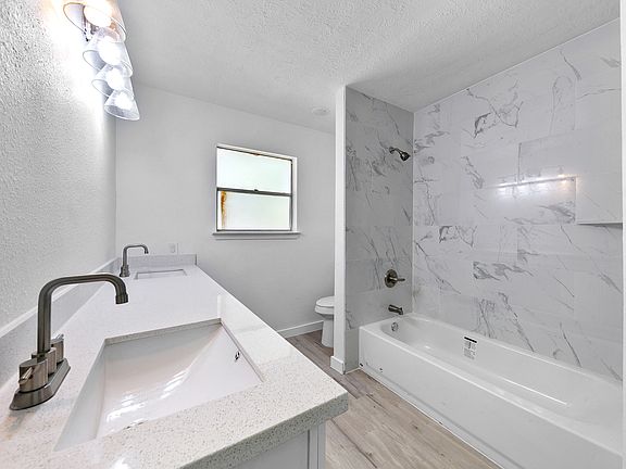 4th image of 16619 Quail Run Dr