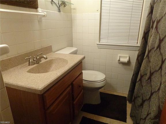 5th image of 5510 Oakwood Ave