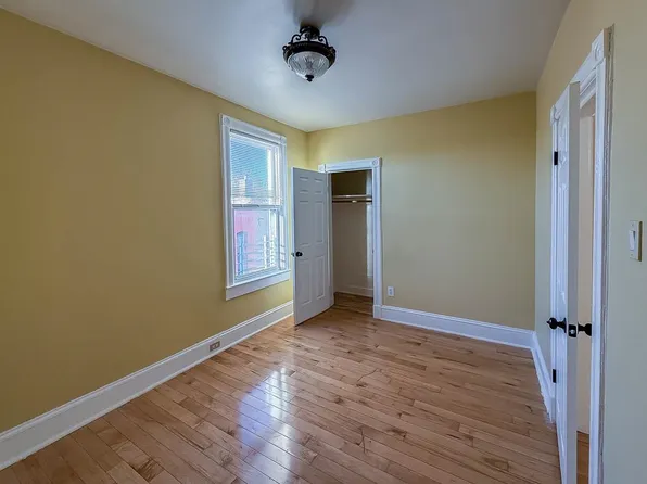 90 Carlton Avenue image 13 of 40