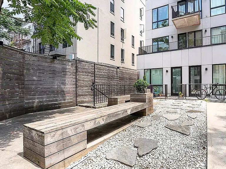 1503 Jefferson Ave #1F — Photo 15