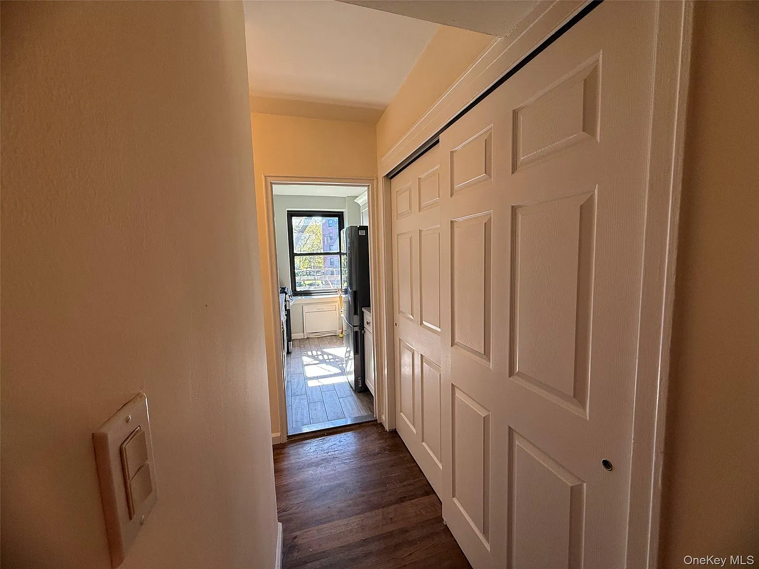 1 bed, 1.0 bath, 800 sqft, $2,400 — Photo 4