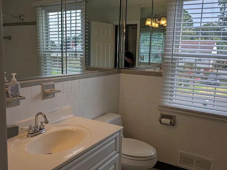 7514 Greengate Dr — Photo 24