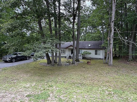 2nd image of 4876 Flynn St