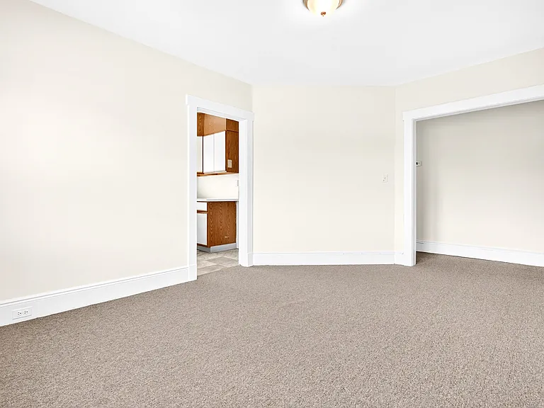 825 Main St #A — Photo 24