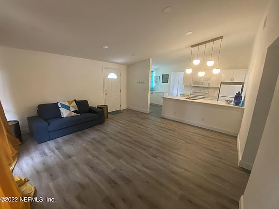4th image of 6221 Sprinkle Dr N