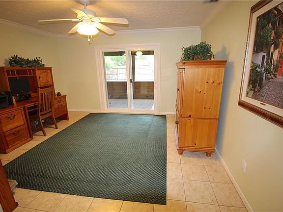 5th image of 2404 Burlwood Dr