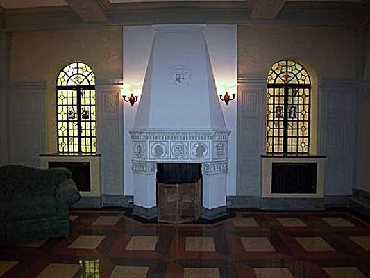 Sold by Anna Pinto Realty | media 56