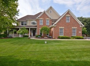 32W057 Churchill Ln, Wayne, IL 60184