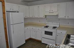 417 Santa Martia Kitchen