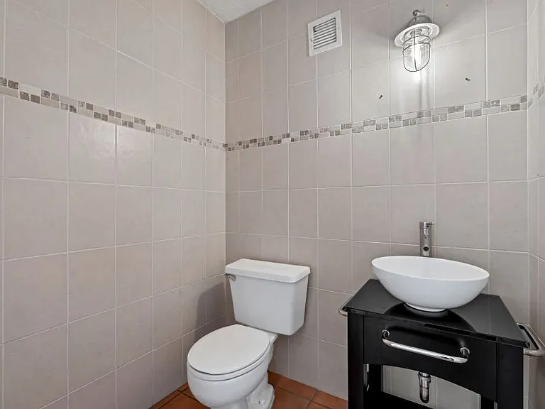 30 Avenida Juan Carlos De Borbon — Photo 20