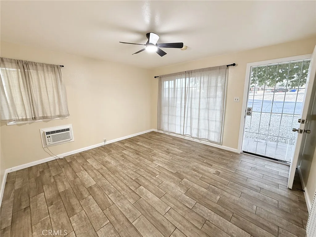 1 bed, 550 sqft, $1,397 — Photo 2
