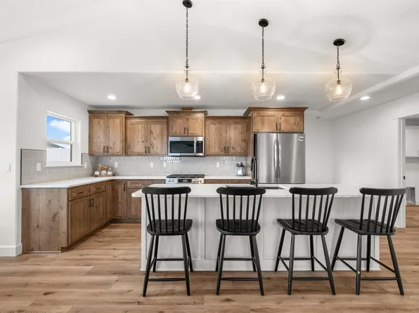 1718 Pathway Ct, Lewiston, ID 83501