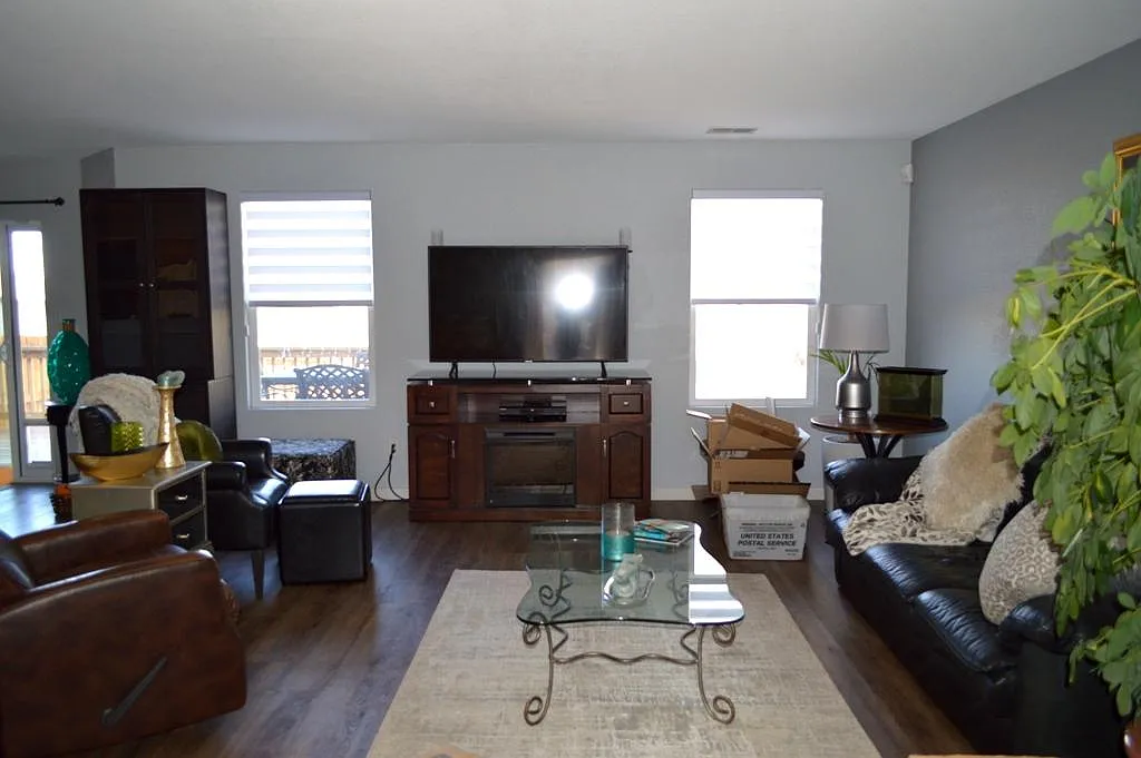 Living Room - 5330 S Picadilly Ct