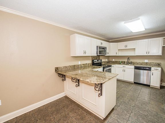 4th image of 1316 Dulles Dr APT B