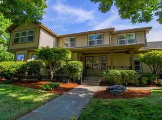 3488 Lakeside Dr, Eugene, OR 97401