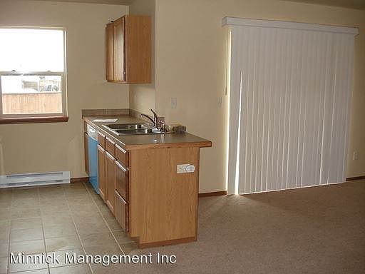 2nd image of 406 W Shore Dr