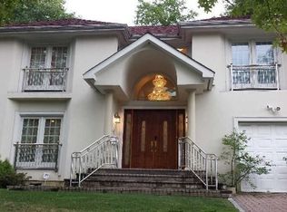 68 Warwick Road, great neck, NY 11023