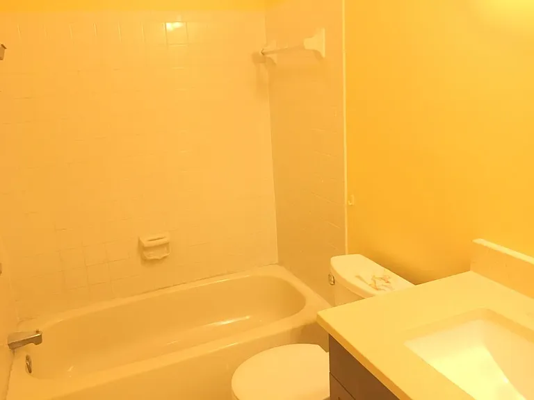 Upstair 2nd bathroom
