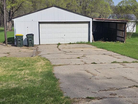 4th image of 5024 Old C Rd
