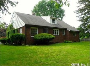 100 Sandra Dr, North Syracuse, NY 13212