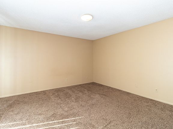 3rd image of 9128 Woodpark Ln APT A