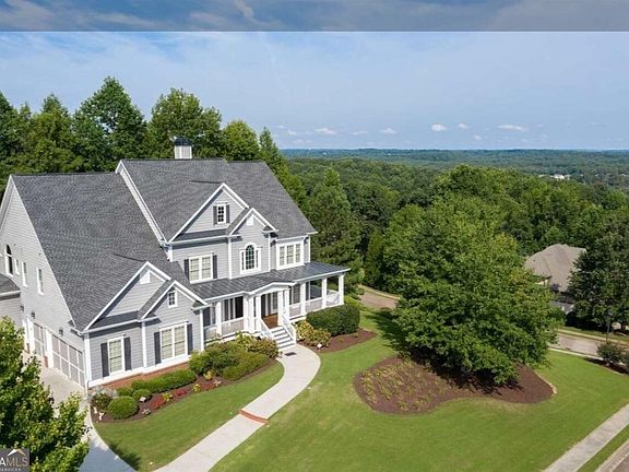 4th image of 990 Chateau Forest Rd