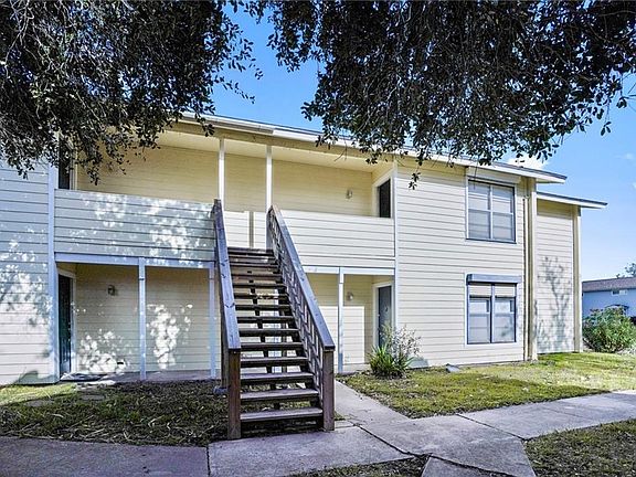 2nd image of 1011 Ennis Joslin Rd APT 135