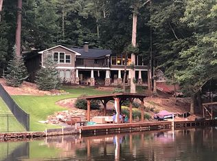 398 Lakeshore Dr, Berkeley Lake, GA 30096